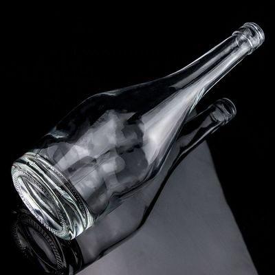 Hot Stamping Customized 700ml 750ml Glass Bottle for Whisky Gin Vodka Rum Liquor