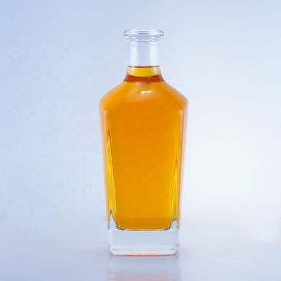 750ml Clear Varnish Liquor Glass Bottle For Unique Liquid Whisky Vodka Rum Tequila