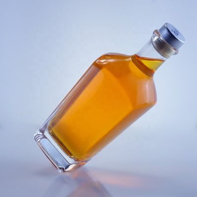 750ml Clear Varnish Liquor Glass Bottle For Unique Liquid Whisky Vodka Rum Tequila