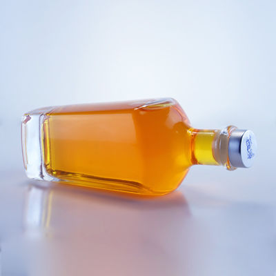 750ml Clear Varnish Liquor Glass Bottle For Unique Liquid Whisky Vodka Rum Tequila
