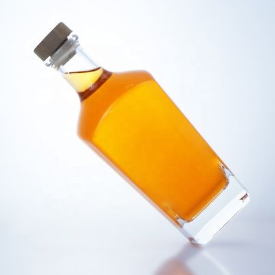 Hot Stamping Surface Handling Clear or Customized Color 750ml Rum Vodka Liquor Glass Bottle