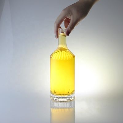 Screw Cap Glass Bottle for Whisky Vodka Champagne Tequila Gin Rum 750ml 1000ml Transparent