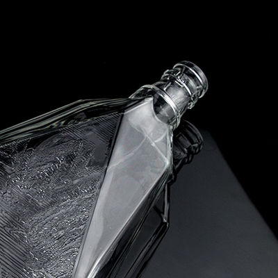 Thick Bottom Clear Flint Glass Bottle for Gin Whisky Rum Tequila and Brandy 2022 Design