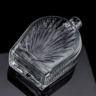 1000ml Flint Glass Transparent Empty Vodka Whisky Glass Bottle for Your Requirements