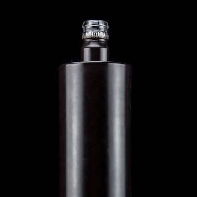 Glass Whiskey Vodka Bottle 700ml 750ml Black Customized Glass Bottle Distributor