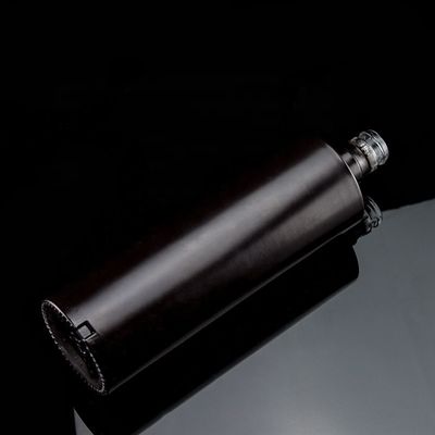 Glass Whiskey Vodka Bottle 700ml 750ml Black Customized Glass Bottle Distributor