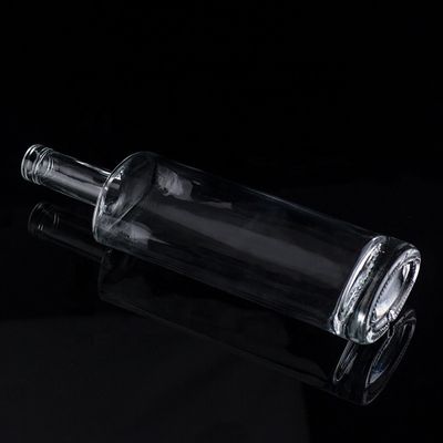 1750ml 1000ml Glass Bottles for Liquor Customized Round Vodka Bottle Versatile Usage