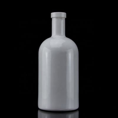 Global Classic Round Shape 70cl 75cl Glass Bottle For Liquor With Customized Logo