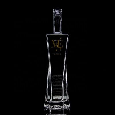 Unique 750ml Square Shoulder Super Flint Glass Bottle With Cork for Rum Vodka Whisky