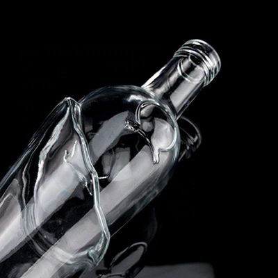 750ml Super Flint Round Glass Bottle With Screw Cap for VODKA Customize Embossed