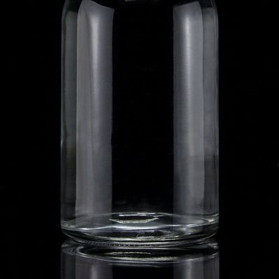 Base Material Glass Liquor Bottle 500ml 700ml 750ml with Cork Seal and Round Shape